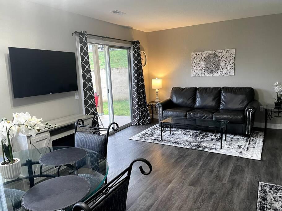 New Remodeled Luxury Condo By The Lake, No Stairs! Branson Dış mekan fotoğraf
