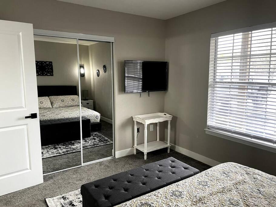 New Remodeled Luxury Condo By The Lake, No Stairs! Branson Dış mekan fotoğraf